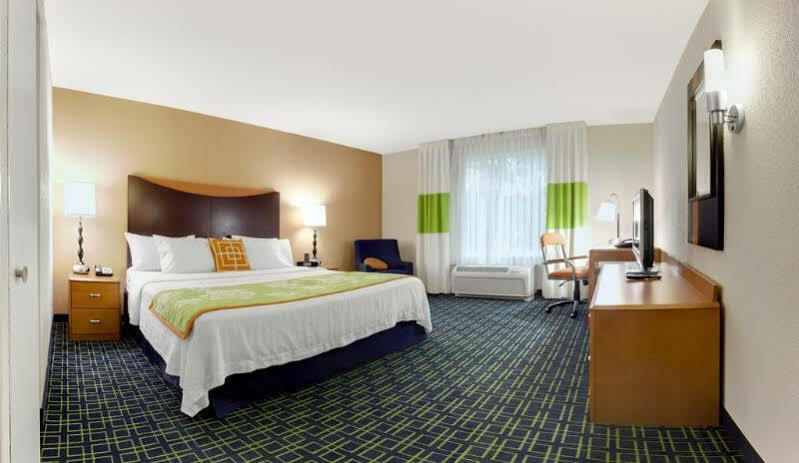 Fairfield Inn & Suites By Marriott Техаркана Экстерьер фото